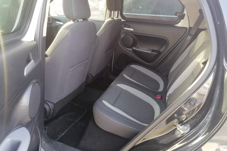 Used ORA Black Cat 2022 351 km Standard Version Ternary Lithium
