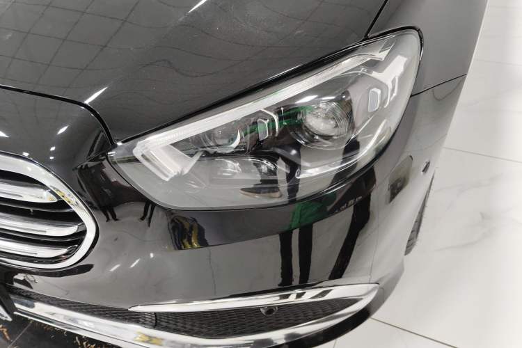 Used Mercedes-Benz E-Class 2020 Facelift E 260 L
