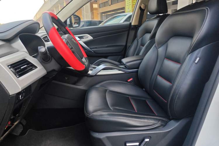 Used Geely Auto Emgrand X7 Sport 2018 1.8TD Automatic Two-Wheel Drive Smart Connect 4G Internet Edition