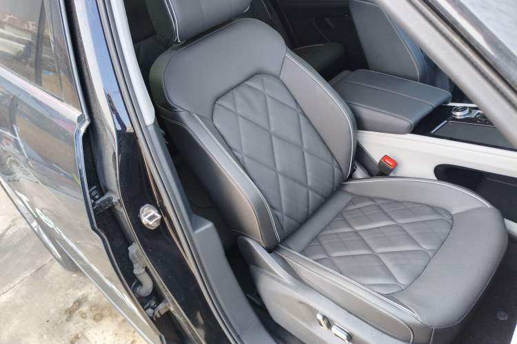 Used Volkswagen Teramont 2024 380TSI Four-Wheel Drive Longxiang Edition
