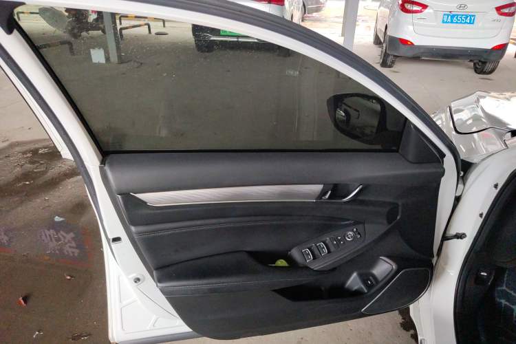 Used Honda Accord 2018 Rui Hybrid 2.0L Rui Ling Edition China VI
