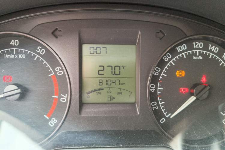 Used Skoda Rapid 2013 1.6L Manual Enjoyment Model
