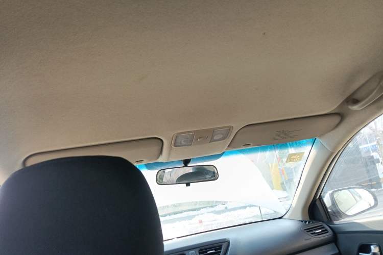 Used Kia K2 2015 Sedan 1.4L MT GLS
