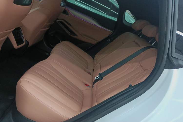 Used BYD Song L EV 2025 Intelligent Driving Version 662 km LiDAR Excellence Edition
