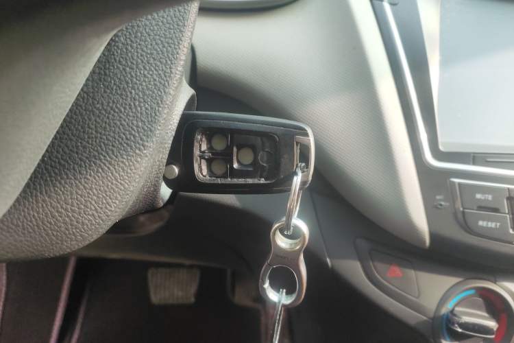 Used Chevrolet Sail 2015 Sail 3 1.3L AMT Ideal Edition