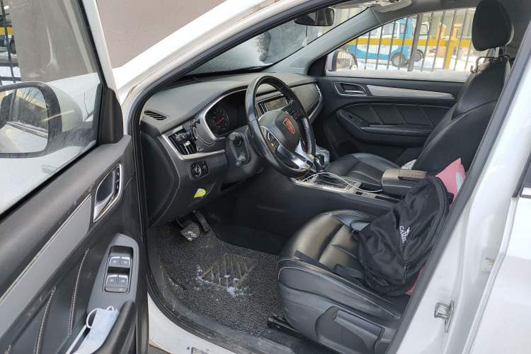 Used Roewe RX5 2018 20T Two-Wheel Drive Automatic Internet Smart Edition