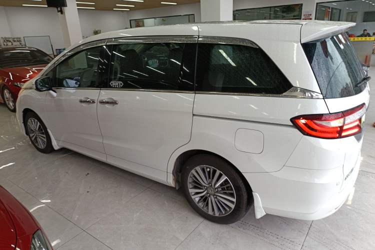 Used Honda Odyssey 2018 2.4L Luxury Edition

