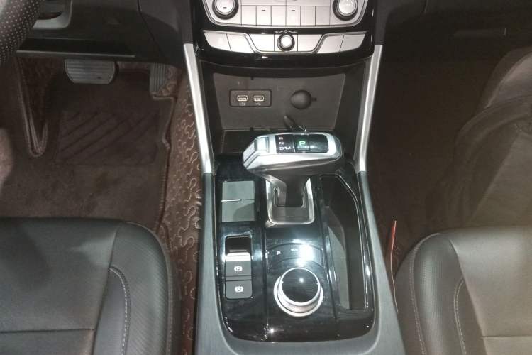 Used Great Wall Poer 2021 2.0T Commercial Version Automatic Diesel Two-Wheel Drive Elite Trim with Long Bed – GW4D20M
