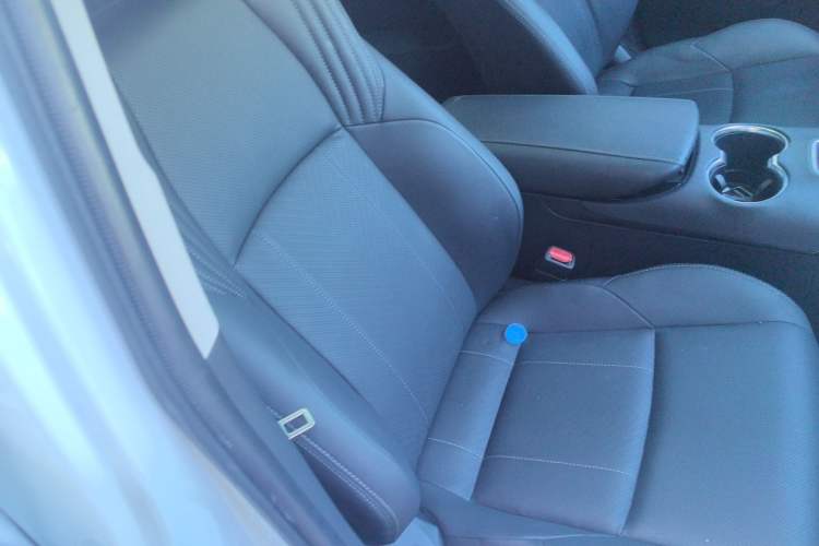 Used Toyota Harrier 2022 2.0L CVT Two-Wheel Drive Deluxe Edition