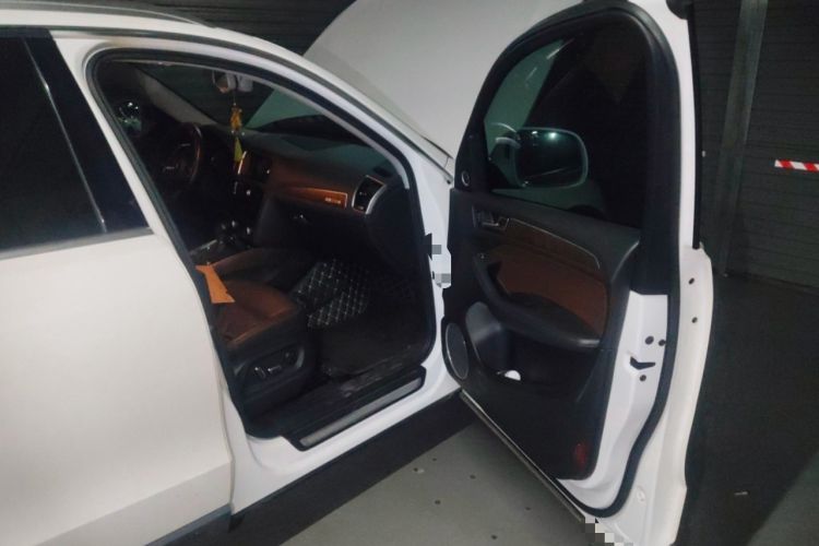 Used Audi Q5 2017 Plus 40 TFSI Technology Model
