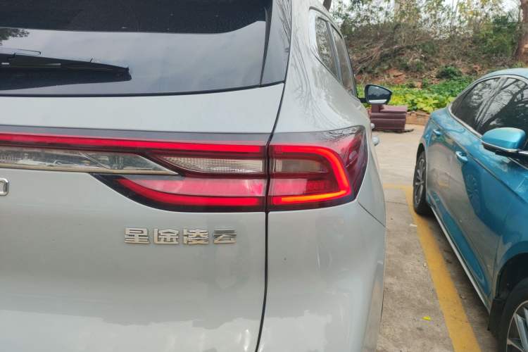 Used  Lingyun 2021 400T Two-Wheel Drive Star Prestige Edition