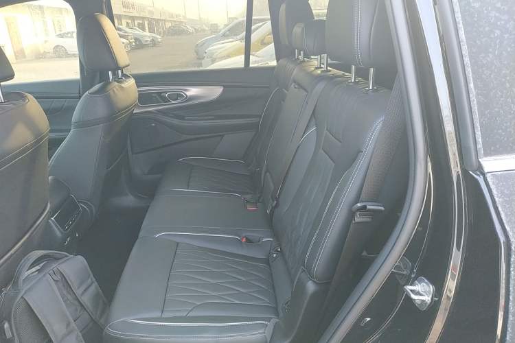 Used GAC Trumpchi GS8 2024 Linghang Series 2.0 TGDI Two-Wheel Drive Luxury Smart Connectivity Version