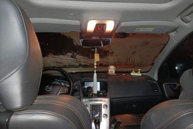 Used Volvo XC60 2017 T5 AWD Smart Upgrade Edition