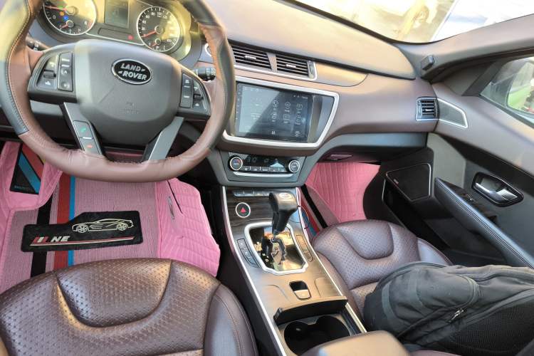 Used Land X7 2015 2.0T Panoramic Prestige Edition
