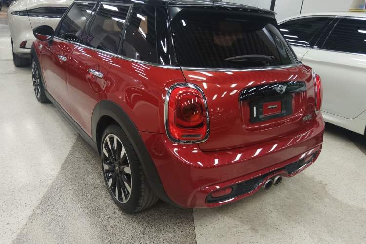 Used MINI MINI 2015 2.0T COOPER S Five-Door Edition
