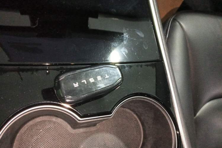 Used Tesla Model 3 2019 Standard Range Rear-Drive Upgraded Version
