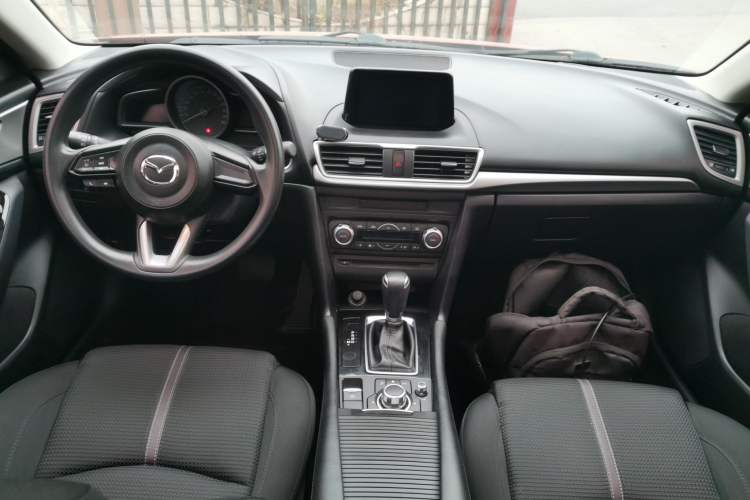 Used Mazda Mazda 3 Axela 2017 Sedan 1.5L Automatic Luxury Model Emission Standard China V
