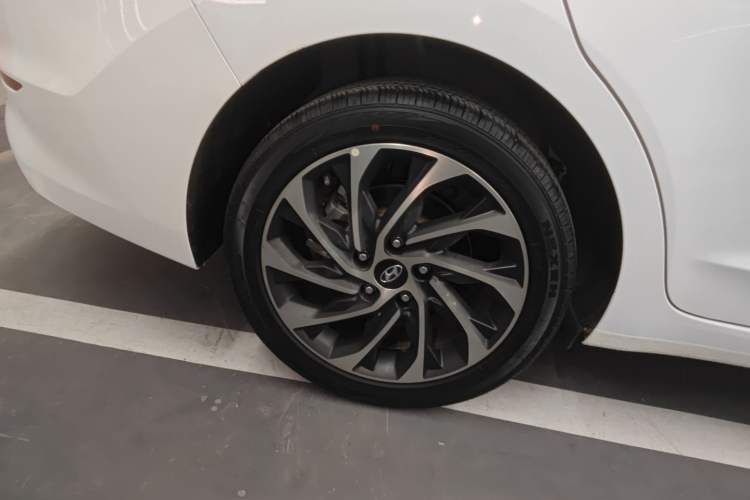 Used Hyundai Elantra 2020 1.4T Dual-Clutch Xuan Dong · Dynamic Version
