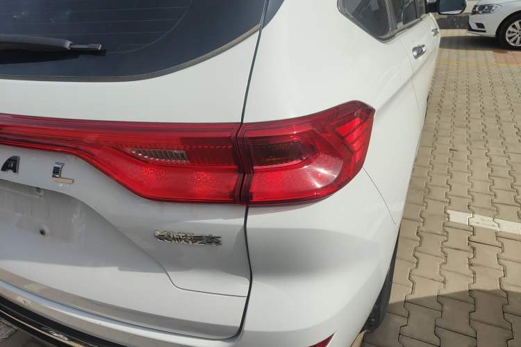 Used Haval M6 2021 PLUS 1.5T DCT Luxury Smart Connectivity Model
