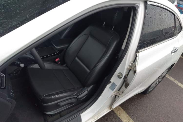 Used Hyundai Mistra 2016 1.8L Automatic Smart GLS