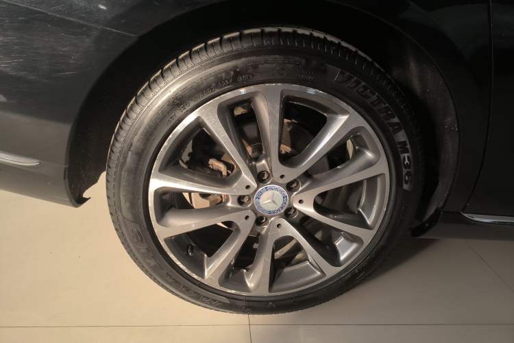 Used Mercedes-Benz E-Class 2017 E 300 L Luxury Model
