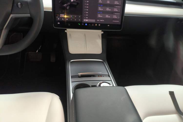 Used Tesla Model Y 2022 Rear-Wheel-Drive Version
