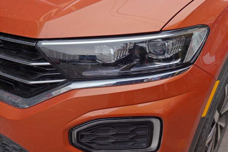 Used Volkswagen T-ROC 2018 280TSI DSG Two-Wheel-Drive Comfort Version China V Standard