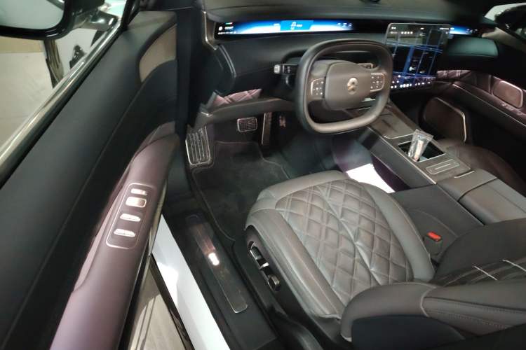 Used Nio ET9 2025 100 kWh
