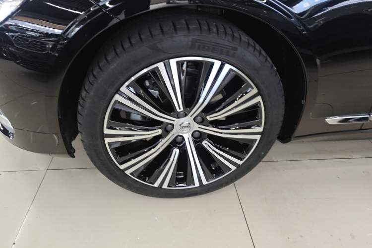 Used Volvo S90 2022 B5 Zhiyuan Luxury Edition
