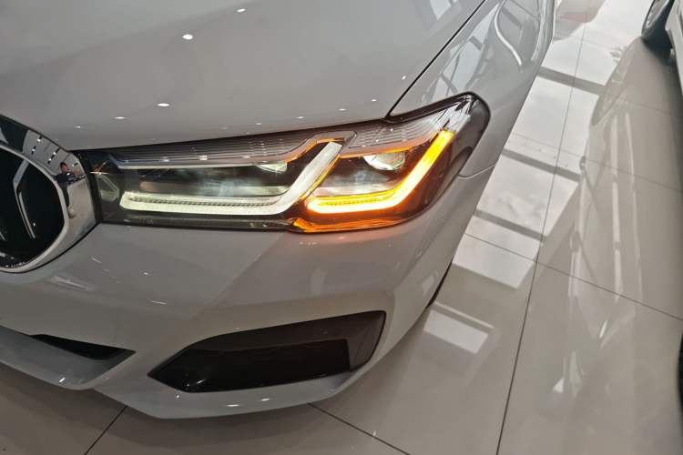 Used BMW 5 Series New Energy 2022 Restyled 535Le M Sport Package
