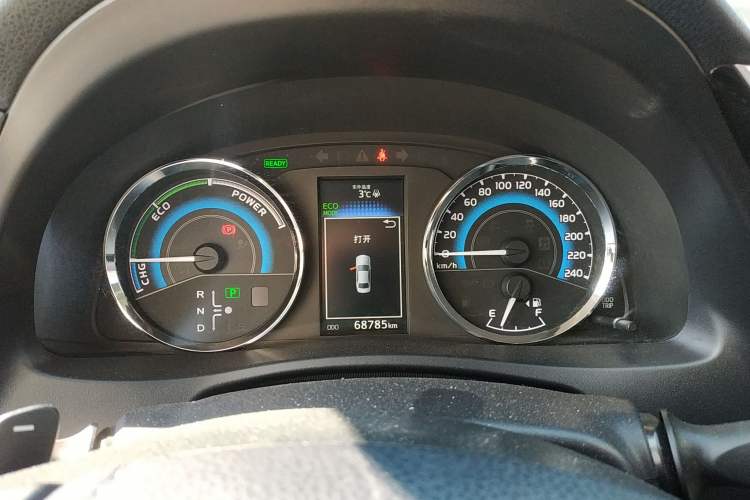 Used Toyota Levin 2017 Revised Dual-Engine 1.8H GS E-CVT Elite Sunroof Version China V Standard
