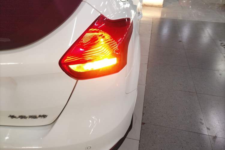 Used Ford Focus 2015 Hatchback 1.6L Automatic Fashion Edition