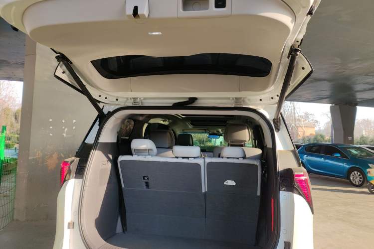 Used Buick GL8 2025 Lu Zun Deluxe Edition
