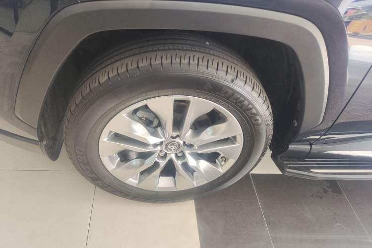 Used Toyota Wildlander 2020 2.0L CVT 4x4 Luxury Edition
