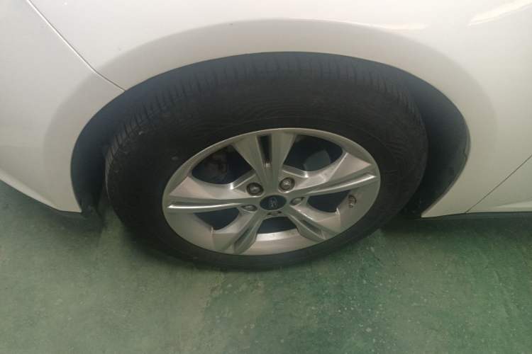 Used Ford Focus 2012 Sedan 1.6L Automatic Fashion Edition