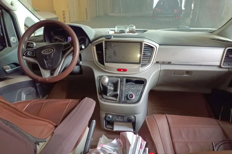 Used  M4 2016 2.0L manual Comfort trim level
