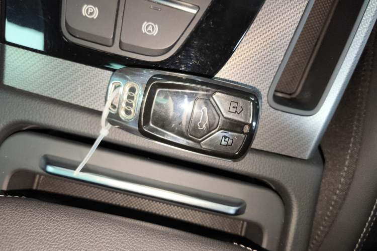 Used Audi Q5L 2022 40T Luxury Dynamic Model
