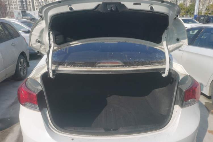 Used Hyundai Elantra 2013 1.6L Automatic Leading Model