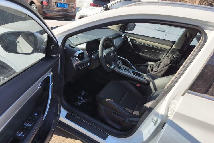 Used Geely Auto Coolray 2019 260T DCT Knight China VI Standard
