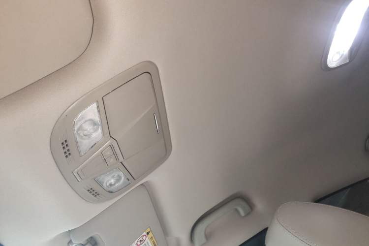 Used Geely Auto Emgrand 2017 Sedan Million Edition 1.5L Manual Luxury Model
