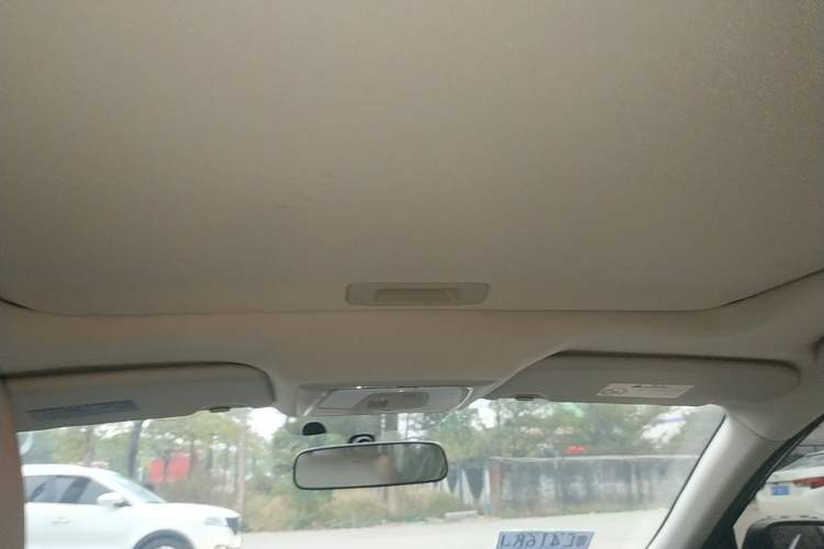 Used Venucia T90 2017 2.0L CVT Smart Edition