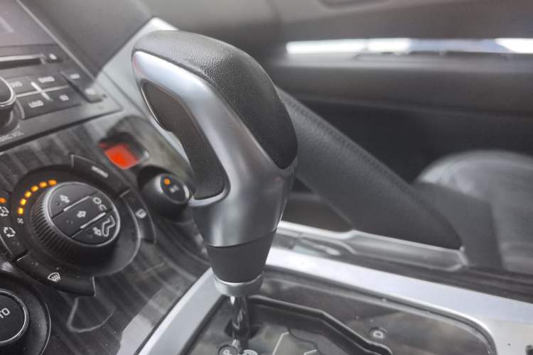 Used Peugeot 3008 2015 2.0L Automatic Trend Edition
