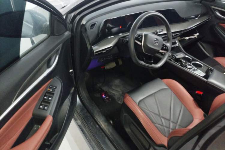 Used Changan Eado 2023 Changan Edition PLUS Blue Whale NE 1.4T GDI DCT Prestige Version
