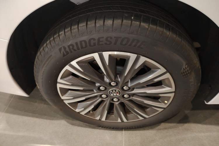 Used Buick GL8 2025 Lu Zun Deluxe Edition