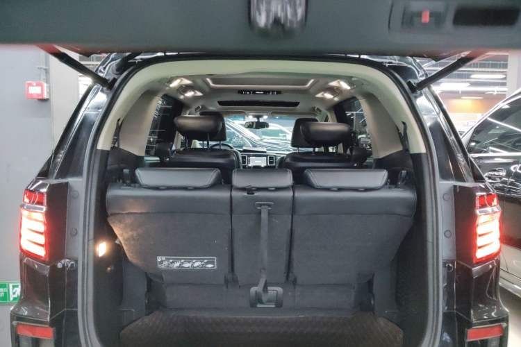 Used Honda Elysion 2016 2.4L Luxury Edition
