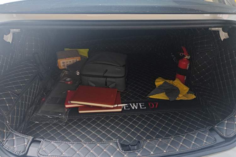 Used Roewe D7 2025 DMH 125km World Champion Excellence Edition
