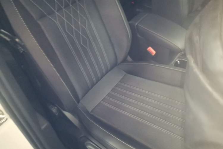 Used Volkswagen Tiguan L 2022 330TSI Automatic Two-Wheel Drive Comfort Edition