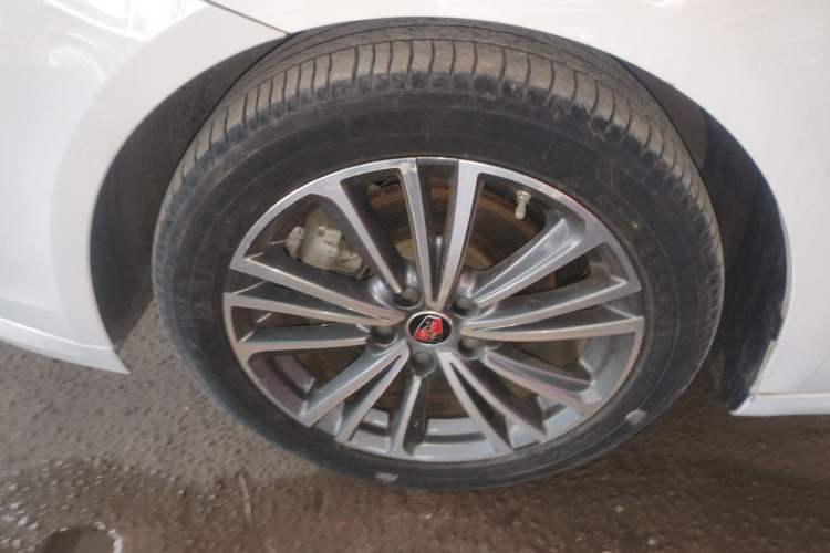 Used Roewe i6 2020 PLUS 20T TST 4G Connected Glory Flagship Edition
