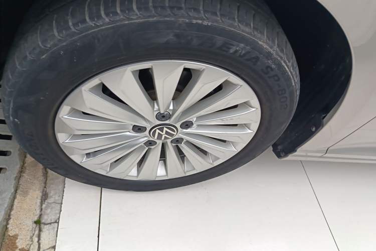 Used Volkswagen Lavida 2021 1.5L Automatic Comfort Edition
