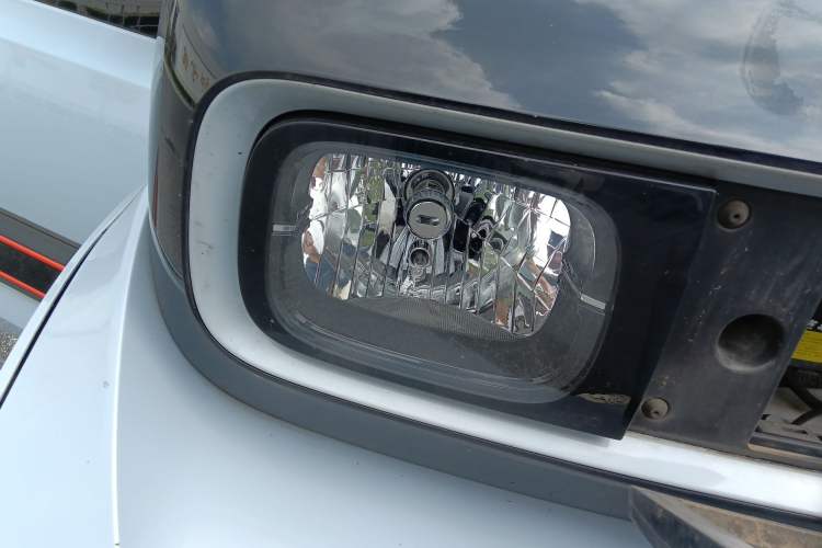 Used Baojun KiWi EV 2022 Designer Lite Edition Lithium Iron Phosphate
